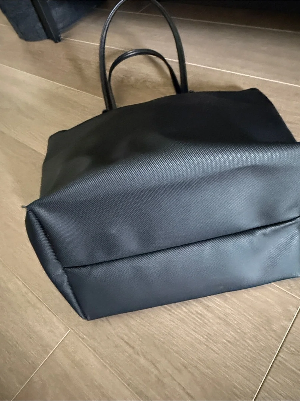Lacoste L.12.12 Concept Vertical Tote - Black - Picture 5 of 11
